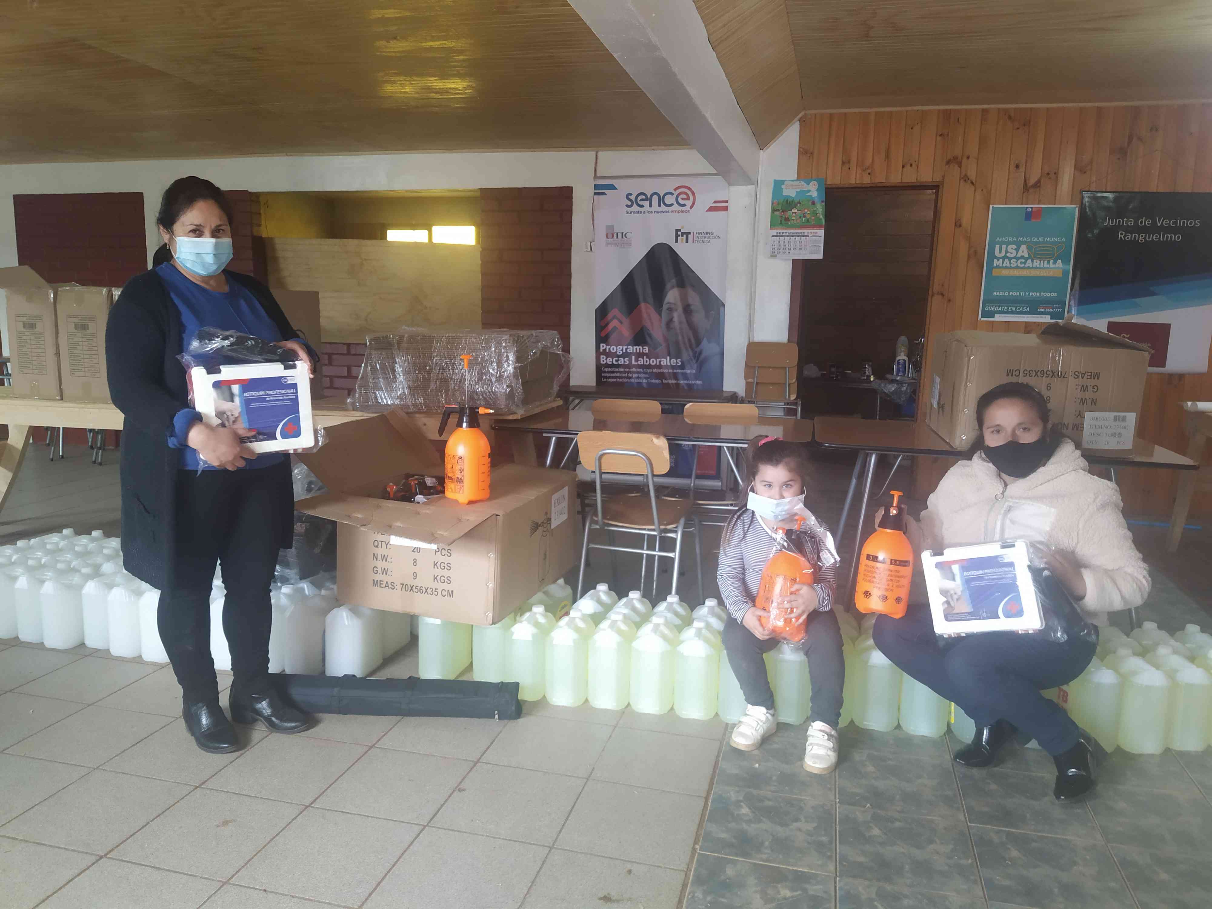 Entrega de kit de sanitización y botiquines de primeros auxilios a Junta de Vecinos de Ranguelmo de la comuna de Coelemu