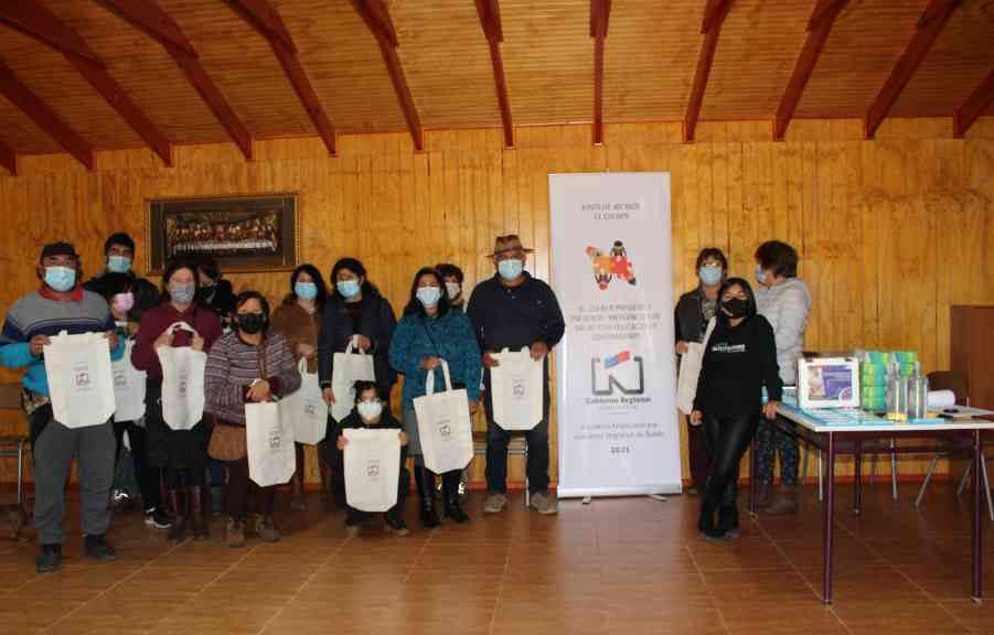 Entrega de insumos de higiene y botiquines de primeros auxilios a Junta de Vecinos El Culben de la comuna de Quillón